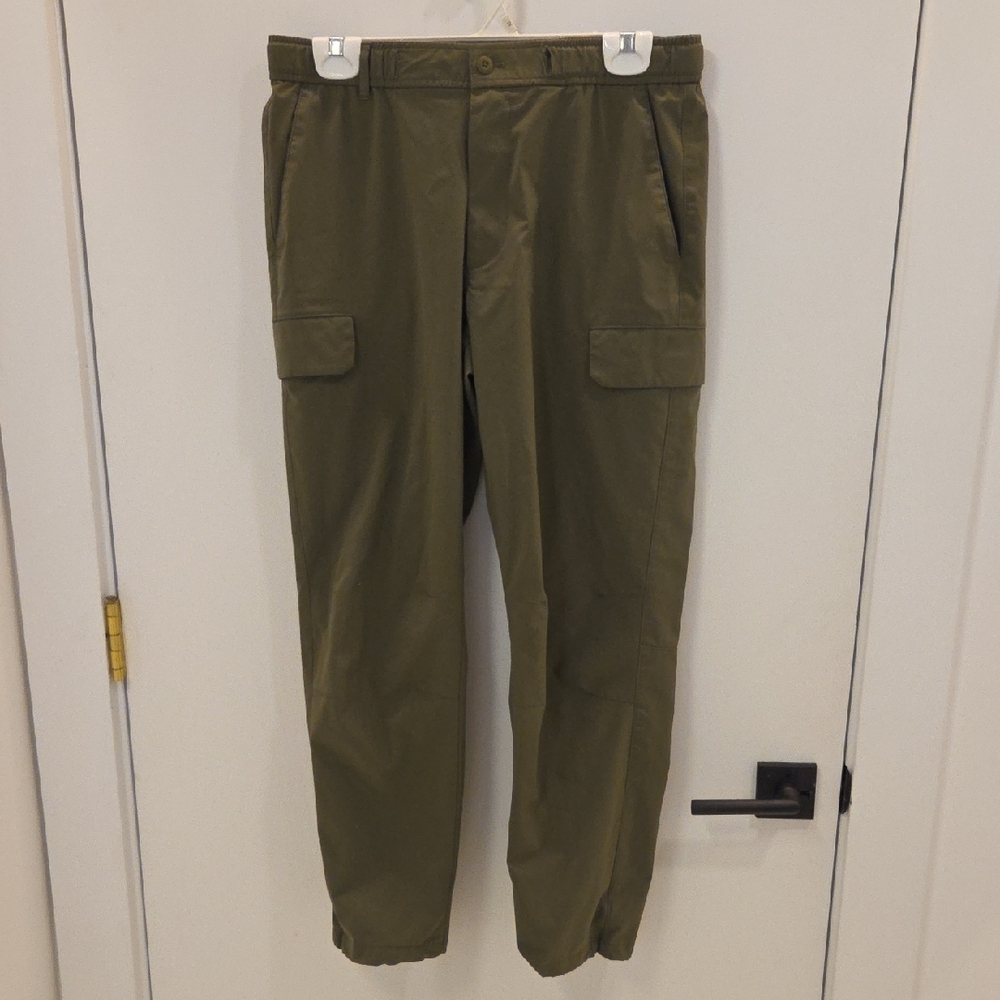 Uniqlo Utility Jogger Cargo Pants, Medium, Olive Green